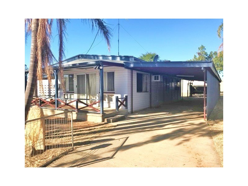 3 Dorney Street, Chinchilla QLD 4413