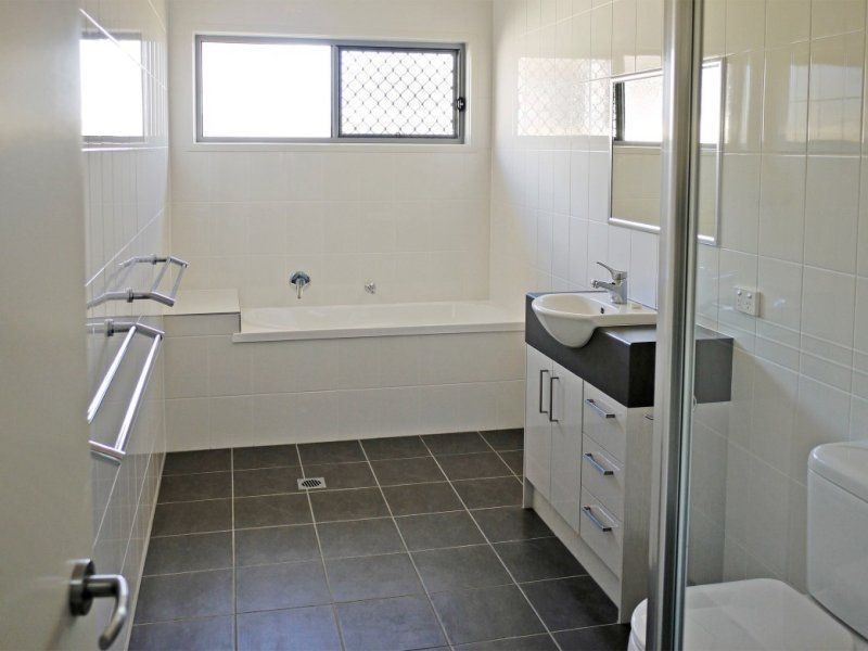 71 Mackie Street, Chinchilla QLD 4413