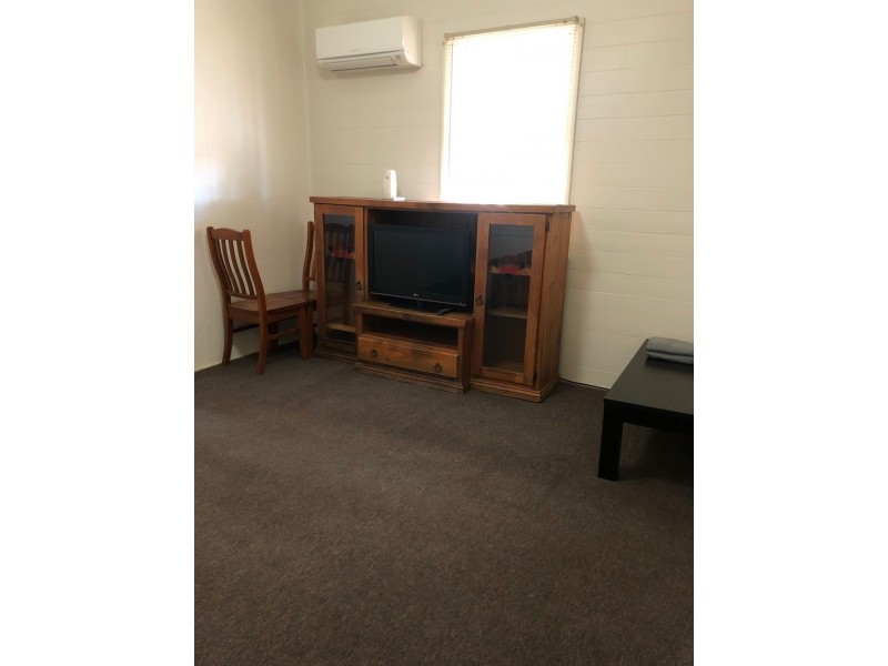 2/26 Park Street, Chinchilla QLD 4413