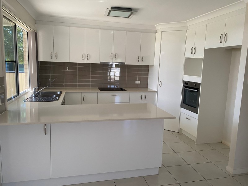 3/54 Windmill Road, Chinchilla QLD 4413