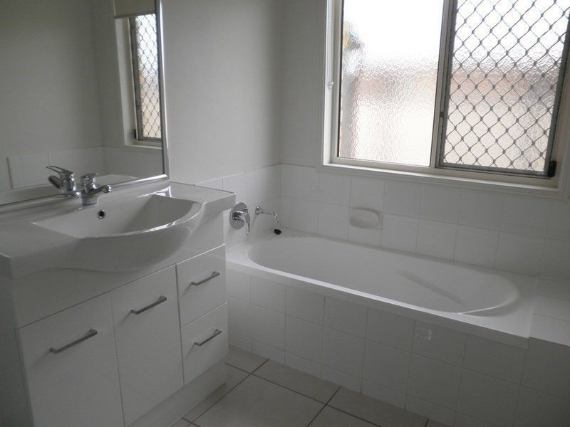 17 Campbell Street, Chinchilla QLD 4413