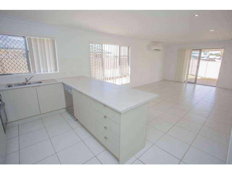 15 Bridgeman Pde, Chinchilla QLD 4413