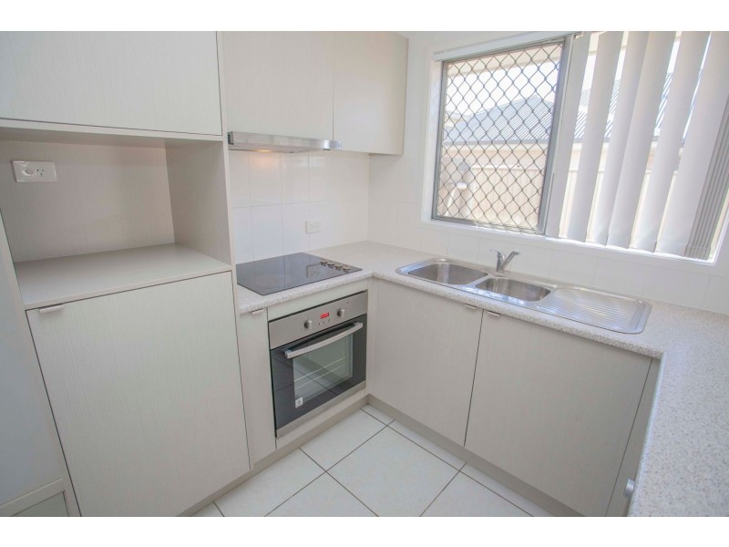 15 Bridgeman Pde, Chinchilla QLD 4413