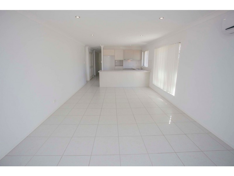 15 Bridgeman Pde, Chinchilla QLD 4413