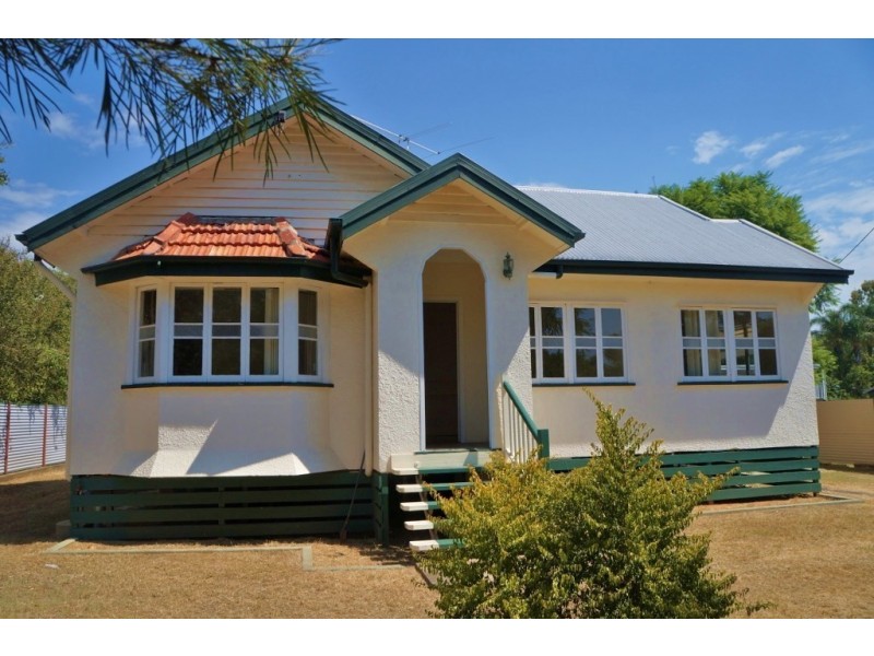 18 Condamine Street, Chinchilla QLD 4413