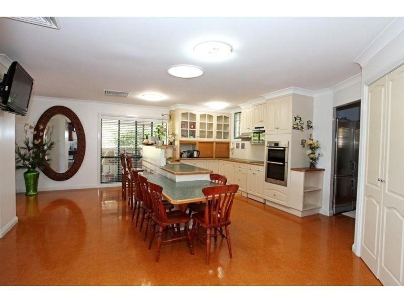 13-15 Holland Street, Chinchilla QLD 4413