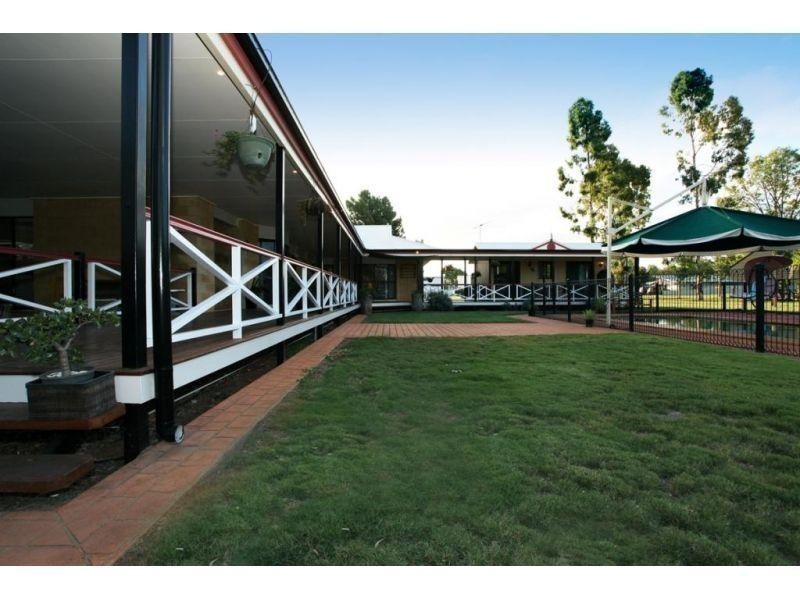 13-15 Holland Street, Chinchilla QLD 4413