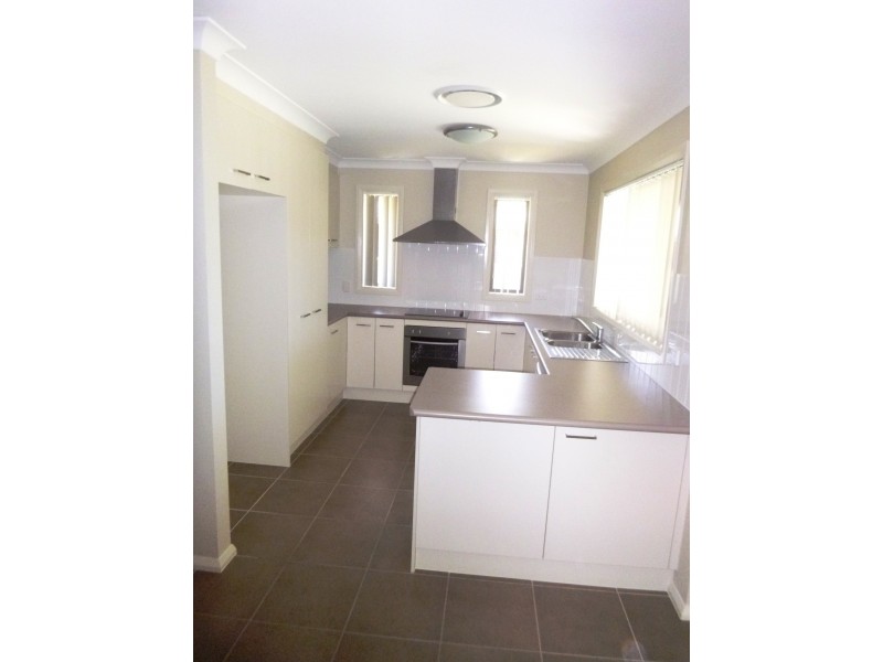 8 Gower Street, Chinchilla QLD 4413