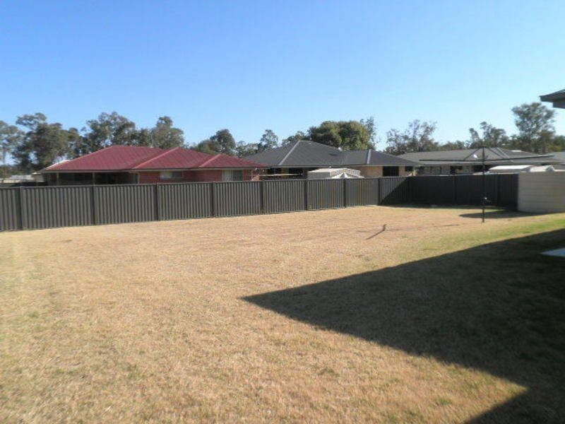 8 Gower Street, Chinchilla QLD 4413