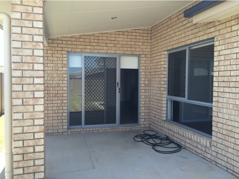 1/16 Ellem Drive, Chinchilla QLD 4413