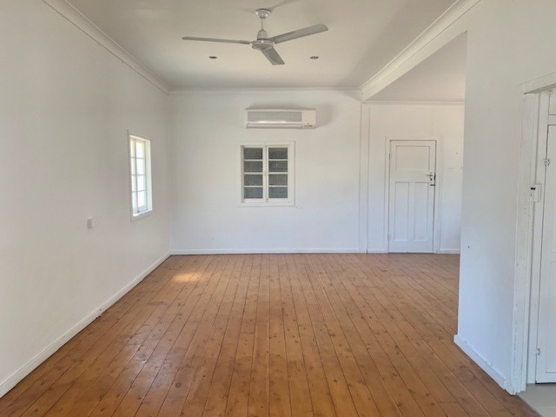 12 Middle Street, Chinchilla QLD 4413