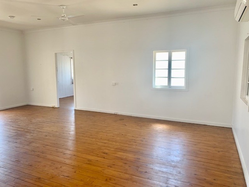 12 Middle Street, Chinchilla QLD 4413