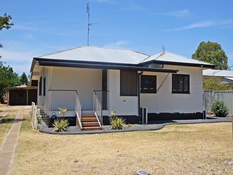 24 Barber Street, Chinchilla QLD 4413