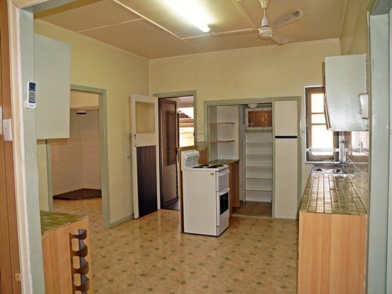 24 Barber Street, Chinchilla QLD 4413