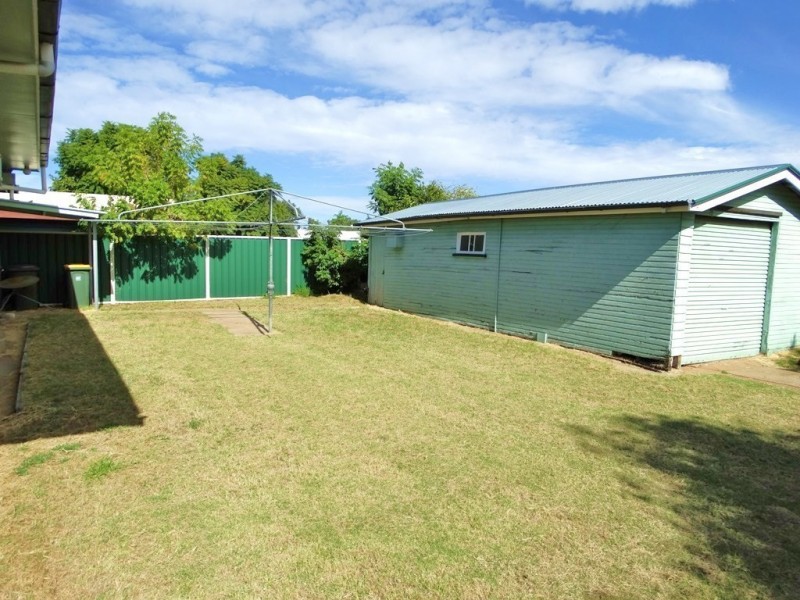22 Windmill Road, Chinchilla QLD 4413