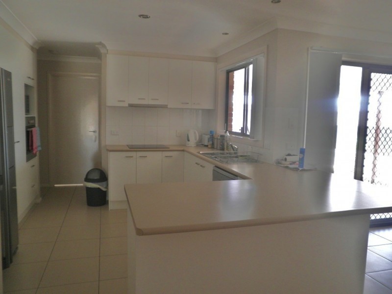 5 Layne Cres, Chinchilla QLD 4413