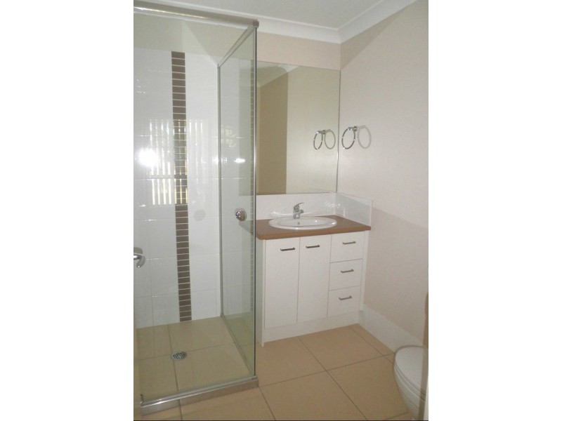 5 Layne Cres, Chinchilla QLD 4413