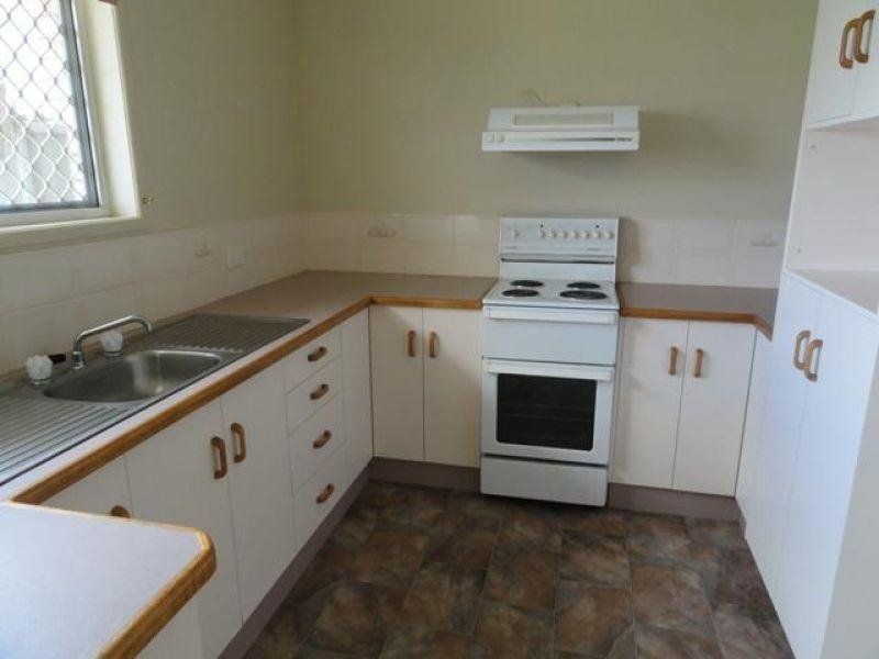 1/64 Middle Street, Chinchilla QLD 4413