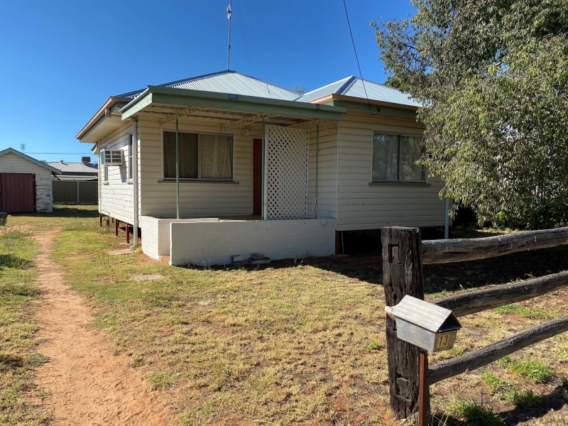 13 Claydon Street, Chinchilla QLD 4413