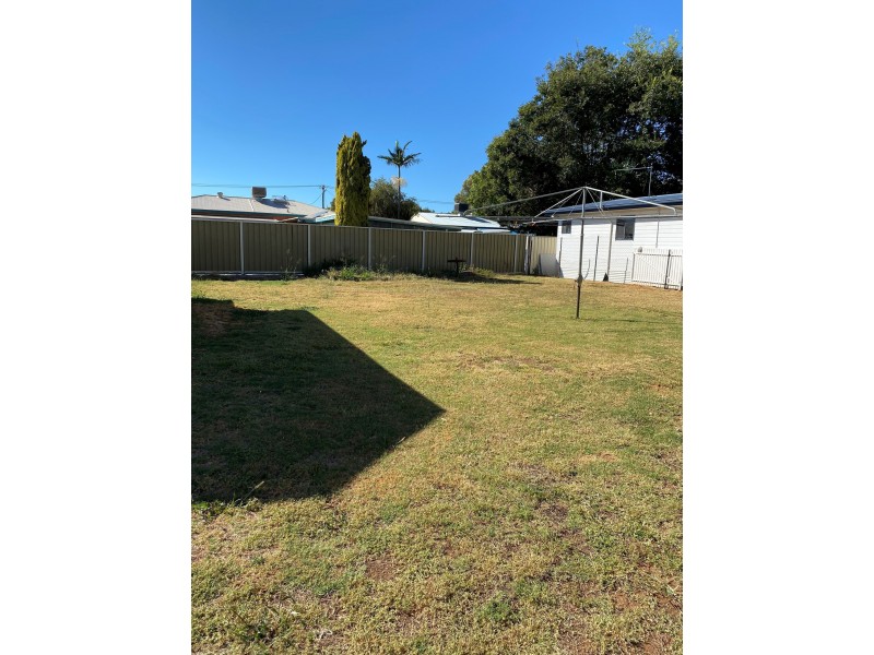 13 Claydon Street, Chinchilla QLD 4413
