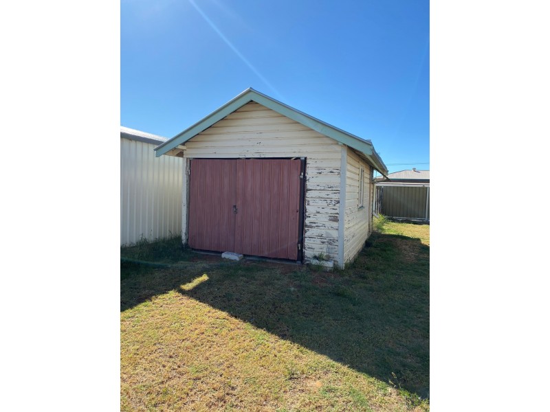 13 Claydon Street, Chinchilla QLD 4413