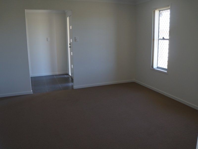 21 Freeman Close, Chinchilla QLD 4413