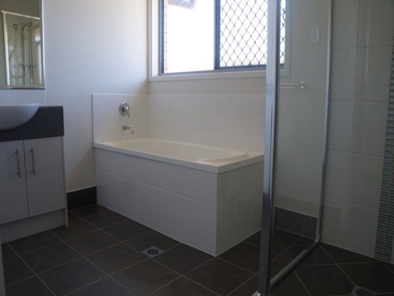 21 Freeman Close, Chinchilla QLD 4413