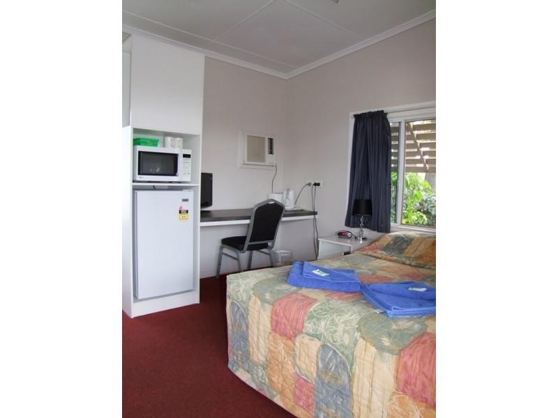 96 Glasson St, Chinchilla QLD 4413