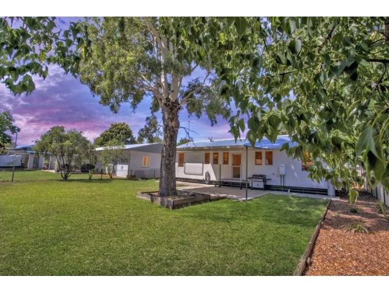 25 Barber Street, Chinchilla QLD 4413