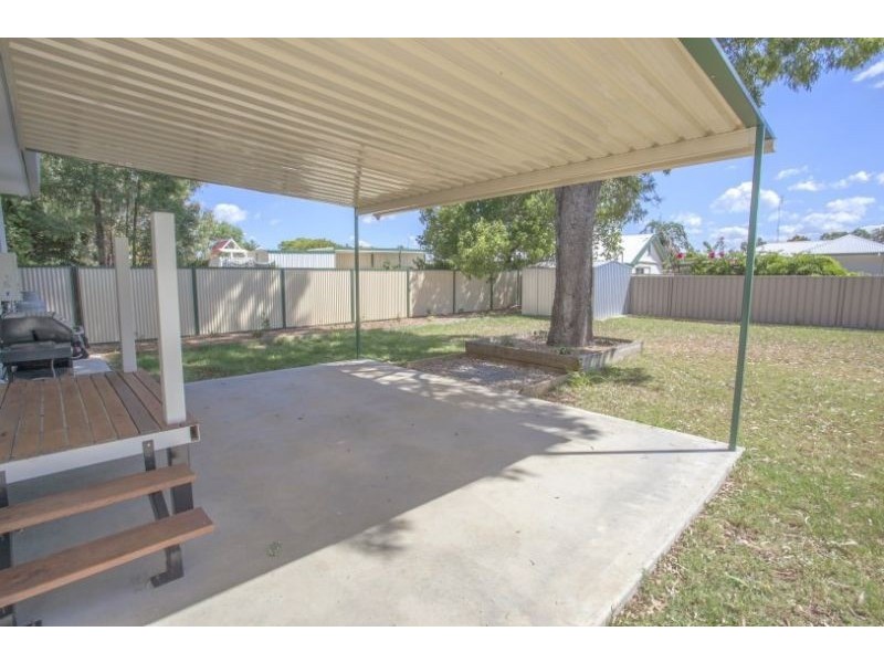 25 Barber Street, Chinchilla QLD 4413