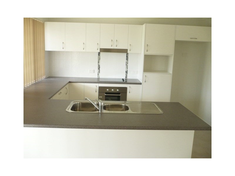 4 Barnsley Street, Chinchilla QLD 4413