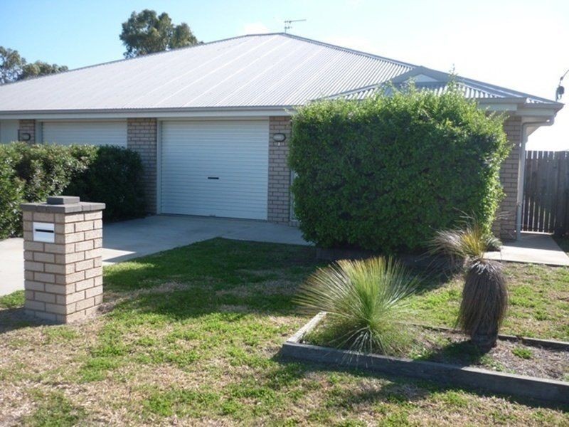 2/101 Zeller Street, Chinchilla QLD 4413