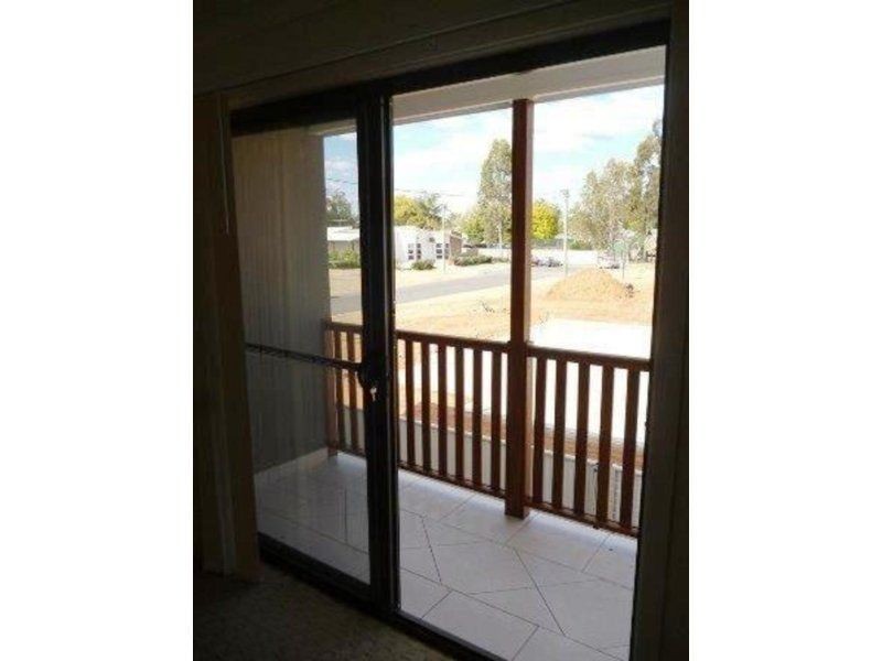 3/6 Holland Street, Chinchilla QLD 4413