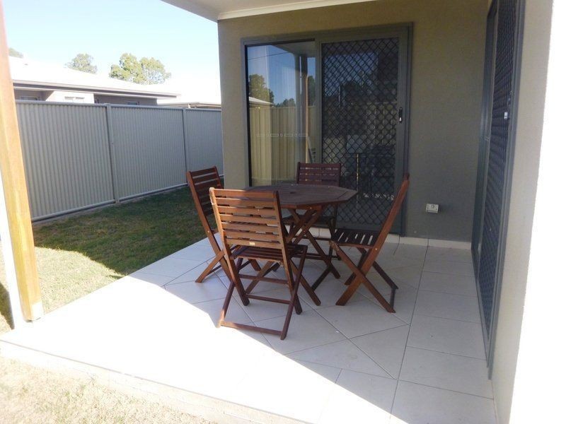 3/6 Holland Street, Chinchilla QLD 4413
