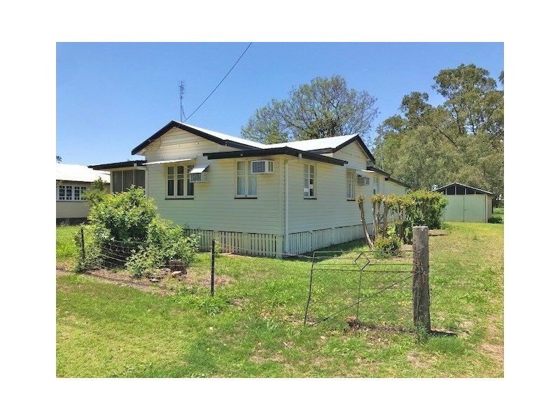 12 Helena, Chinchilla QLD 4413