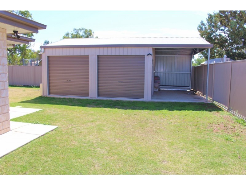 89 Sommerfeld Crescent, Chinchilla QLD 4413