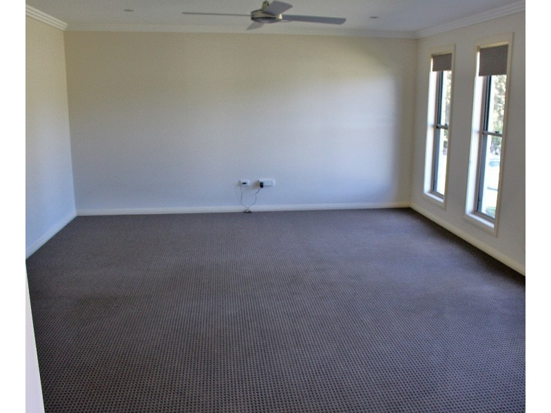 89 Sommerfeld Crescent, Chinchilla QLD 4413