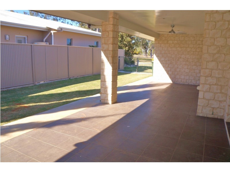 89 Sommerfeld Crescent, Chinchilla QLD 4413