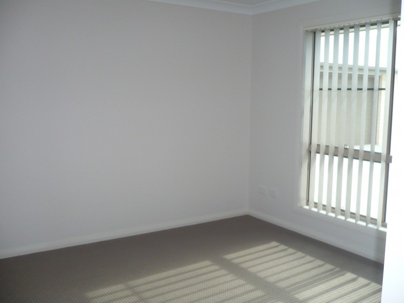 Unit 2/27 Price Street, Chinchilla QLD 4413