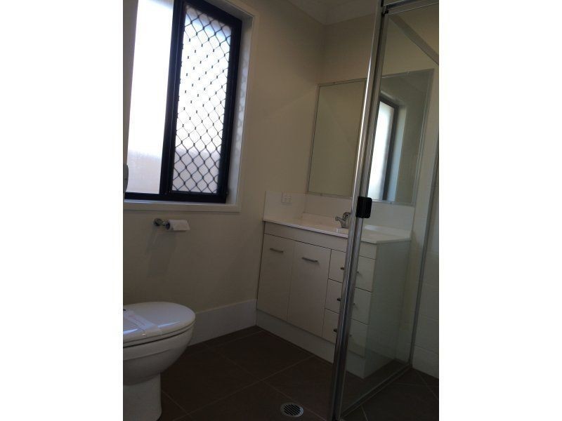 2/14 Back Avenue, Chinchilla QLD 4413