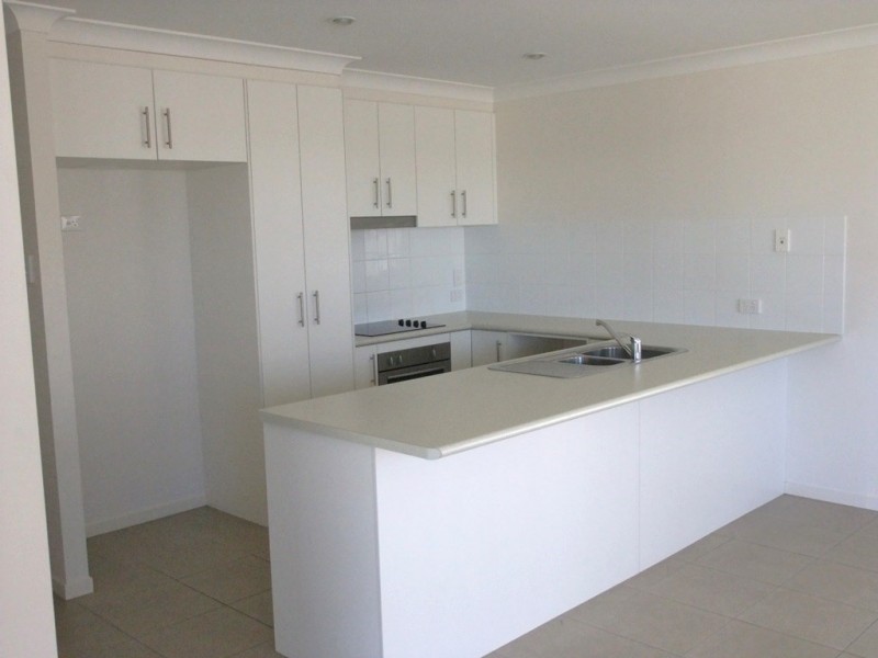 8 Lewis Street, Chinchilla QLD 4413