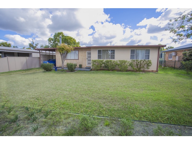 28 Claydon Street, Chinchilla QLD 4413