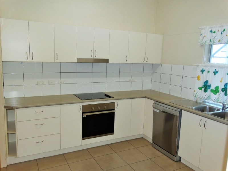 9 First Avenue, Chinchilla QLD 4413