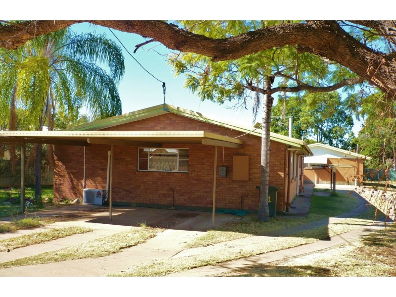 Unit 1/70 Wambo Street, Chinchilla QLD 4413