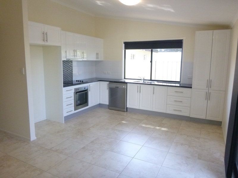 2/37 Barber Street, Chinchilla QLD 4413