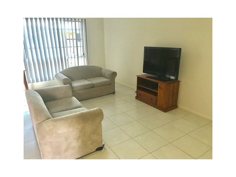 Unit 2/54 Windmill Road, Chinchilla QLD 4413