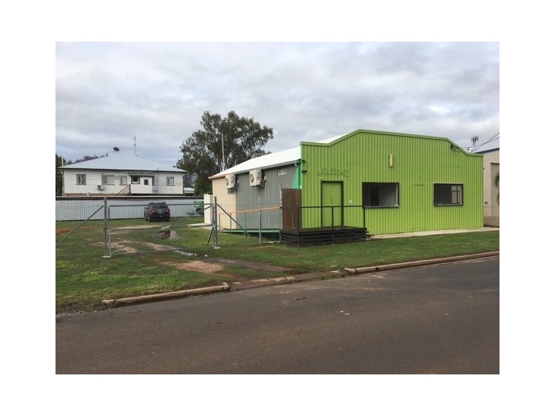 32 Railway St, Chinchilla QLD 4413