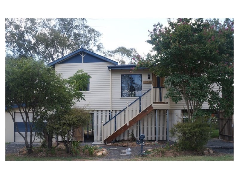 27 Helena Street, Chinchilla QLD 4413