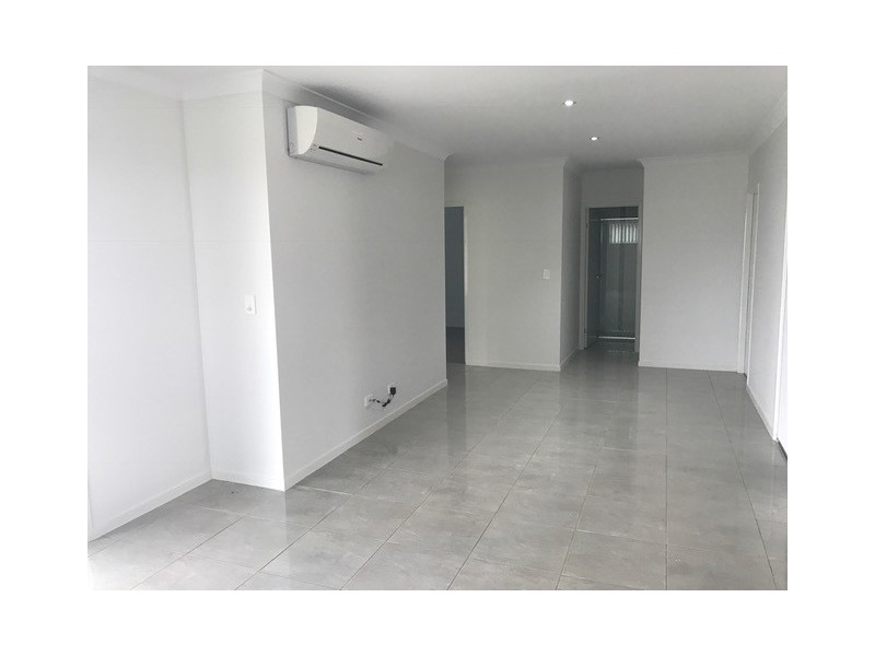 2/13 Dudley Street, Chinchilla QLD 4413