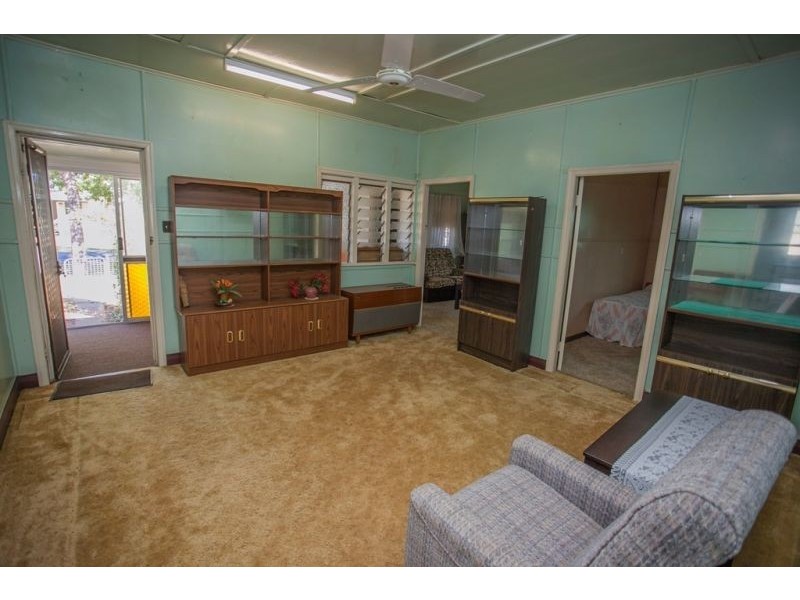 19 Russell Street, Chinchilla QLD 4413